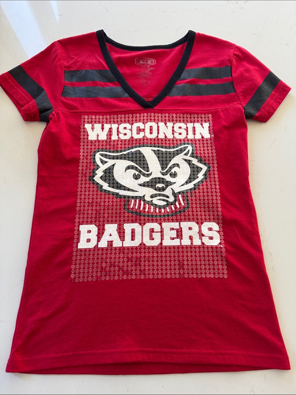 Wisconsin Badgers Woman's Bedazzled V-Neck Tee Size: M